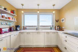 Kitchen- click for photo gallery